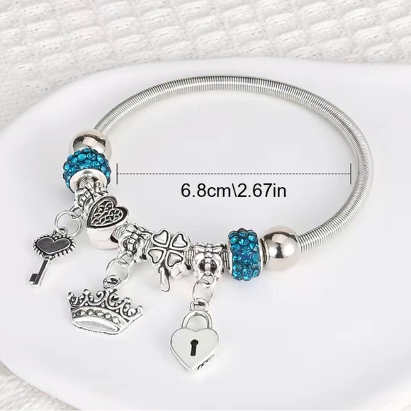 Crown & Key Charm Bangle, Chain Beaded Beads Bracelets - Picture 7 of 7